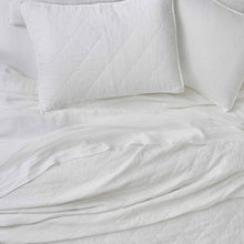 Load image into Gallery viewer, Linen Quilt