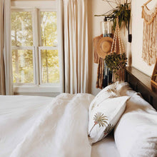 Load image into Gallery viewer, Classic Split King Sheet Set
